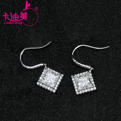 China Cadermay Classy Princess Cut 5.5x5.5mm 1CT Moissanite Diamond Dangling Earring for sale