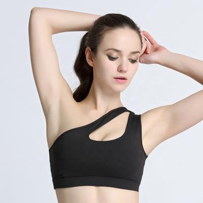 China New Antibacterial Rimless Sports One Shoulder Bra Running Back Beauty Shockproof Bra for sale