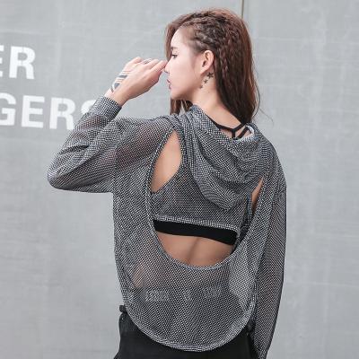 China Antibacterial Women Yoga Tank Top With Hoodies Back Hollow Out Crop Top for sale