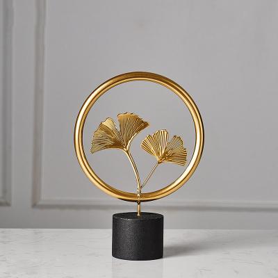 China Traditional Gold Leaves Factory Modern Ornament Bedroom Home Decoration Accessories For Living Room Gold Iron Shape Opens Office Decor for sale