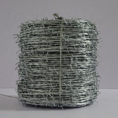 China Hot dipped galvanized barbed wire of 14 gauges of iron wire with 2 wires with 4 points for sale