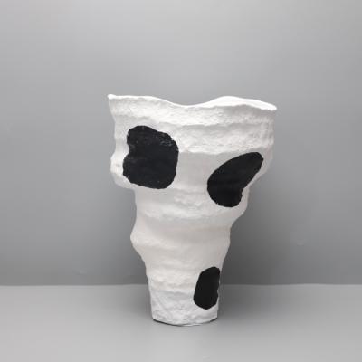 China Black and White Vase Dot Vases Decor Interior Decoration China Resin Handwork Tapered Black for sale