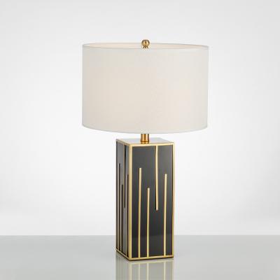 China Modern Post Modern Gold Black Metal Table Lamp With Fabric Shade For Living Room Bedroom Hotel Decoration Table Lamp for sale