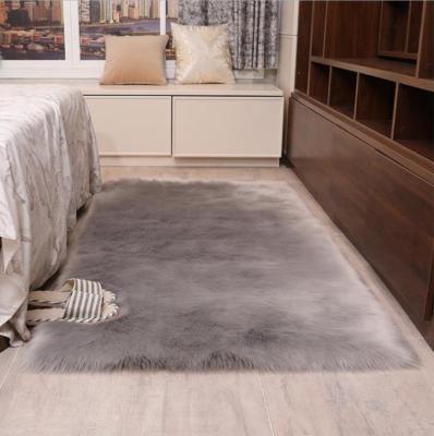 China Anti-slip Good Quality Synthetic Microfiber Rug Area Rug Faux Fur Long Pile Sheepskin For Living Room for sale