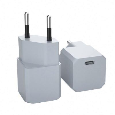 Cina Mobile phone new product UK Eu 30 gan charger for Samsung charger 30w UK gan charger for PD 30w in vendita