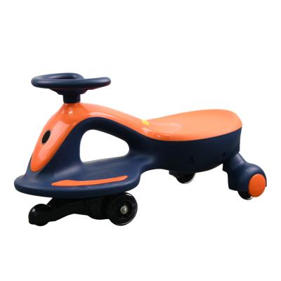 China Luxury Non-slip Flashing Light Baby Kids Children Swing Cute Spinning Toy Twist ABS Soft Plastic Wheels Quite Design Car Bike Scooter à venda