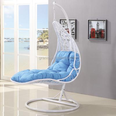 China Promotional Strong Outdoor Swing Seat Hotel Furniture PE Rattan Swing Chair In Hot Sale for sale