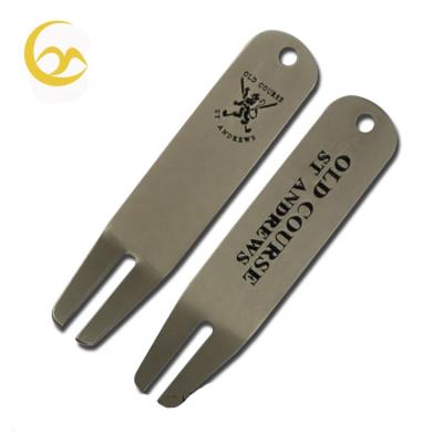 China Aluminum Engraved Custom Logo Bent Digging Tools Logo Metal Golf Throwing Repair Fork for sale