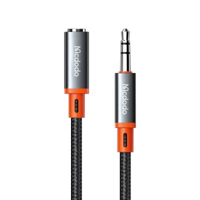 China Music nylon metal housing buck aux. 1.2 meter high fidelity audio cable to DC3.5mm female Jack aux. 3.5mm Jack Audio External Cable for sale