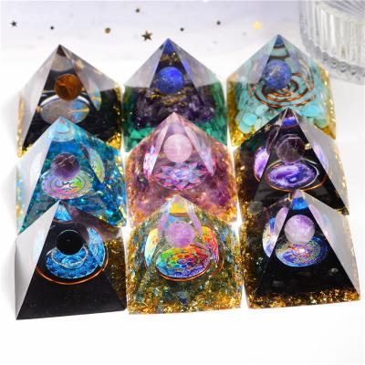 China India Crystal Crushed Stone Tower Natural Orgonite Based Orgone Pyramids for sale