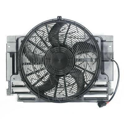 China conjunto elétrico do ventilador de refrigeração 64546921381 64546921940 para a substituição do conjunto do ventilador de refrigeração do motor de BMW X5 E53 400W à venda