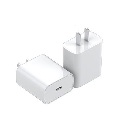 China Universal ISO and Andriod Wall Type 5v2a 5v3a USB-c Power Adapter PD 18w Quick Fast Charging Charger Plug For Iphone 11 Pro Android Max 12 for sale