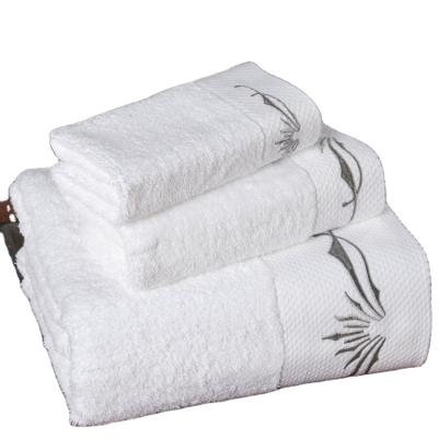 China Wholesale Five Star 100% Cotton Compressed Bath Towels Hotel Towels Bath for sale