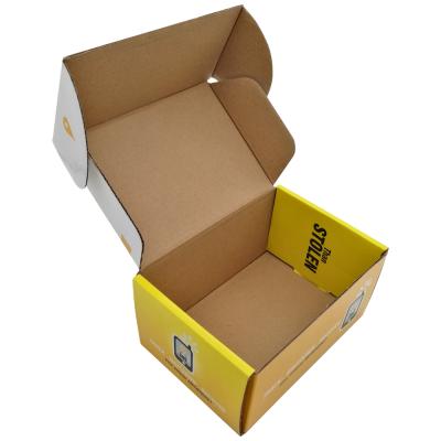 China Recycled Materials Cardboard Custom Colored Corrugated Cardboard Packaging Box for sale