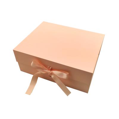 China Recyclable Rigid Luxury Magnetic Gift Folding Collapsible Box With Ribbon for sale