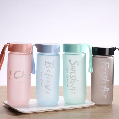 China Amazon Stocked Hot Selling Portable Sports Plastic Water Bottle With Lid for sale