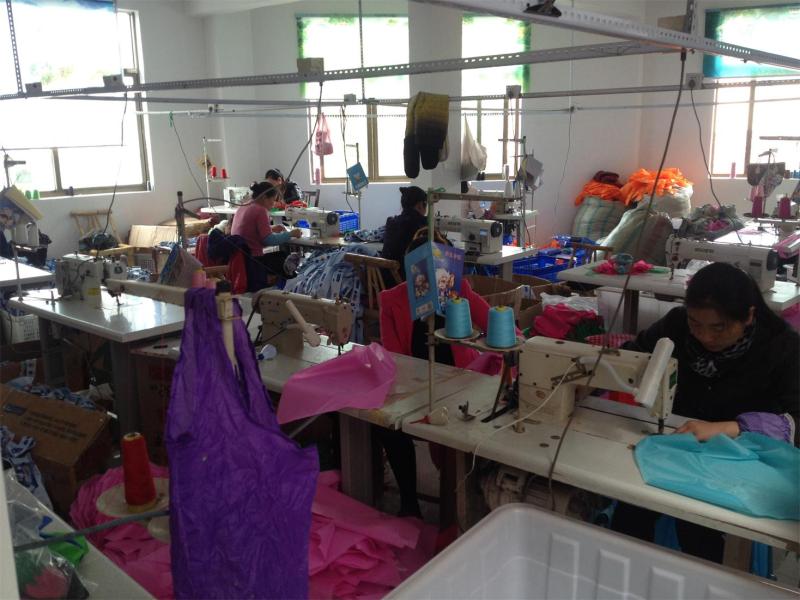 Verified China supplier - Yiwu Xuanhe Bag Factory