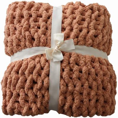 China Anti Dust Mite Knitted Chunky Knitted Heavy Throw Weighted Chenille Blanket Custom Blanket for sale