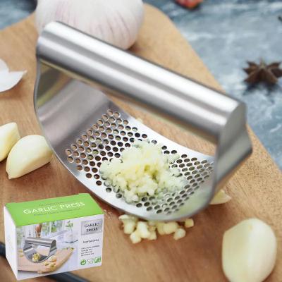 China Workable Garlic Crusher Kitchen Instrument Stainless Steel Rocker Meat Grinder Grinder Garlic Press Set for sale