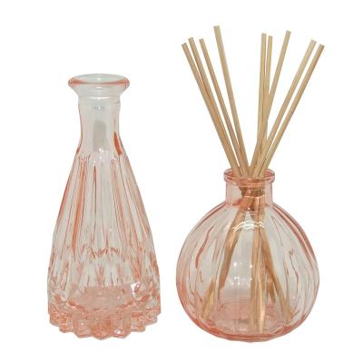 China Essential Oil Packaging 4.5oz Mini Diffuser Bottles 6.5oz Glass Empty Reed Diffuser Bottles 7.5oz Glass Bottles Ribbed And Bottled Color Spray for sale