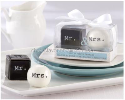 China Mr. Favor and Mrs. Ceramic Salt and Pepper Ceramic Wedding Shakers for sale