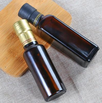 China Green Color 100ml 150ml 250ml 500ml 750ml 1000ml Raw Household Products Beard Oil Glass Bottle Home Kitchen Vinegar Use With Airtight Screw Cap for sale