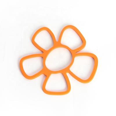 China Viable Hot Sales Flower Shape Food Grade Silicone Dinner Table Dish Mat Pot Pad for sale