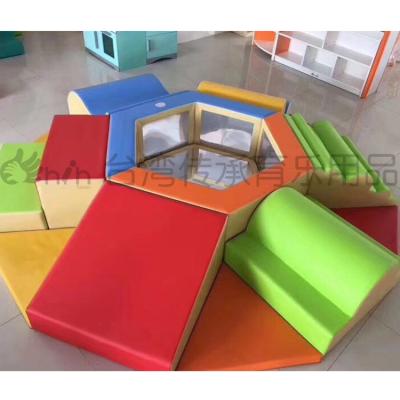 China Kids Ball Playground Toys Indoor Soft Children Play Sensory Toys for sale