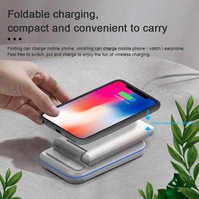 China Mobile Phone Smart Classic Foldable Universal 15W 3-in-1 Radio Charging For iPhone/Android, Qi Fast Wireless Charger for sale