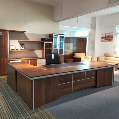 China Foshan Elegant L-Shape Classic MFC Style Large Office Furniture Set Modern Manager Desk Executive Computer Desk for sale