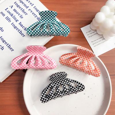 China Hair accessories Hot Customization fashion color grid acrylic claw clip shark clip simple girl accessories for sale