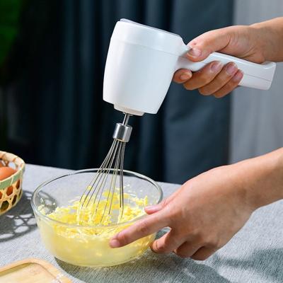 China New wireless portable electric food mixer egg beater electric hand mixer 3 speed cordless mini hand mixer with egg cream whisk for sale