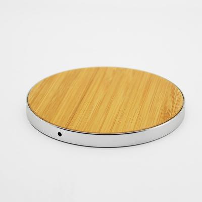 China 75% Efficiency Wooden Wireless Charger Pad 5W/7.5W/10W With Aluminum Base for sale