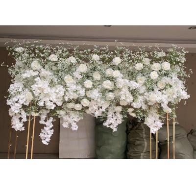 China Indoor Fresh Green Wedding Decorations Flower Row Trendy, Custom Artificial Flower Runner, Wedding Stage Decoration for sale