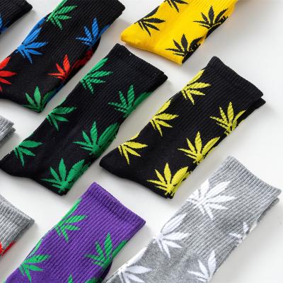 China Low Price Cotton Weed Leaf QUICK DRY Knitting Socks For Men, Loose Weed Socks for sale