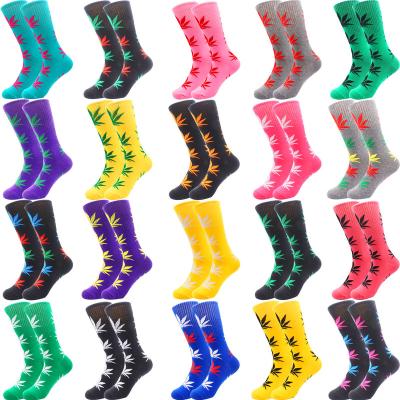 China 2022 hot sale professional manufacture QUICK DRY colorful maple leaf tube sports jars weed leaf socks for sale