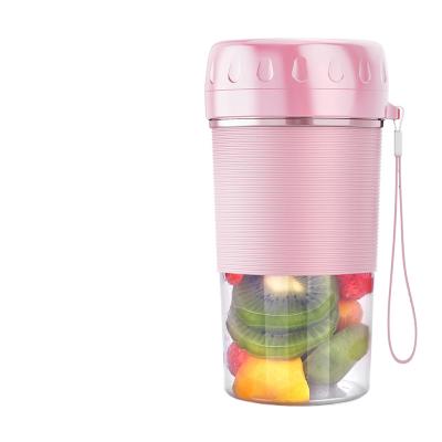 China Mini 300ML Single Cup Portable Electric Car Juice Two Color USB Portable Juicer for sale