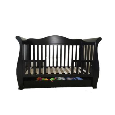 China China Factory Solid Wood 3in1 Grow Up New Zealand Pine Wood Baby Crib for sale