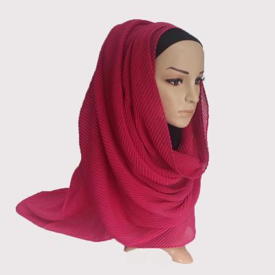 China Muslim Women Wrap Solid Full Cover Up Shawls Headscarf Crinkle Plain Cotton Pleated Color Muslim Hijab for sale