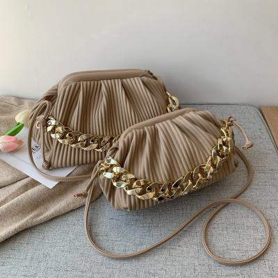 China Fashion Women Ladies Designer Handbags Luxury Famous Brands Chain Colorful Thick Pleated Pattern High Capacity for sale