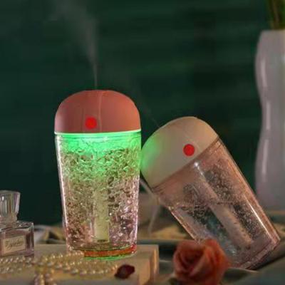 China Color Changing LED Light USB Car Bottle Essential Oil Diffuser Humidifier Air Purifier for sale