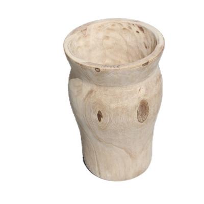 China Europe Wholesale Handmade Home Decoration Polished Vase Paulownia Wood Wood Accept Customization for sale