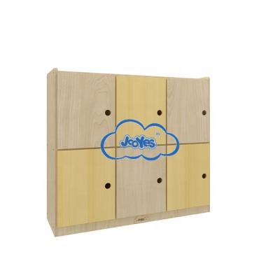 China High Quality Preschool Cozy Daycare Kindergarten Wooden Storage Cabinets for sale