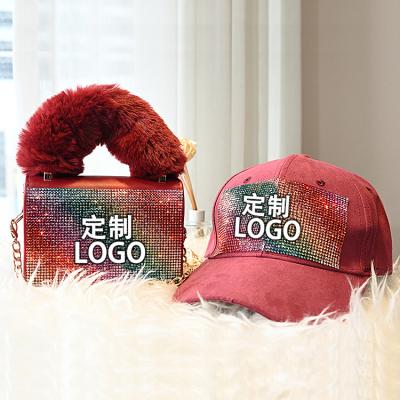 China Fashion Customized Logo Hat And Purse Set Famous Brand Fashion Women's Furry Hats And Purses Shoulder Diamond Bags Purse Set zu verkaufen