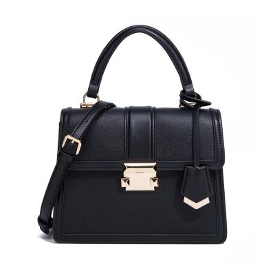 China 2022 New Fashion Water Resistant Small Niche Bag Female Sense Portable High End Handbag Square Bag à venda