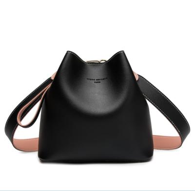 Cina 2022 Korean fashion splicing contrasting colors women's bucket bag luxury designer women PORTABLE cross-shoulder cross - body bags handbag purse in vendita