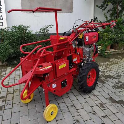 China 2020 New Developed Model Factory Direct Sale Mini Corn Harvester /One Row Model Corn Harvesters/Small Corn Combine Harvester for sale