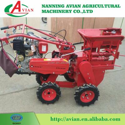 China Mini Maize Harvester Hand Pushing Type Self Working Combine Mini Maize Harvester / Corn Harvester With Stalks Shredding Functions for sale