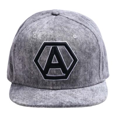 China Hygroscopic Manufacturers Supply Denim Snapback Hats 6 Panels Adult Snapback Hat for sale