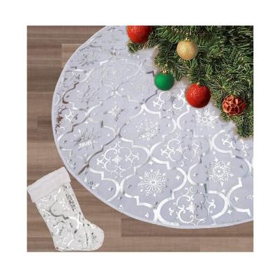 China HC321008 Navidad Classic Wholesale White Silver Satin Christmas Tree Decor Christmas Fabric Tree Skirt Decoration for sale